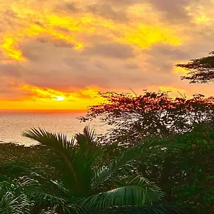 Au Lever Du Soleil Sea View Konukevi